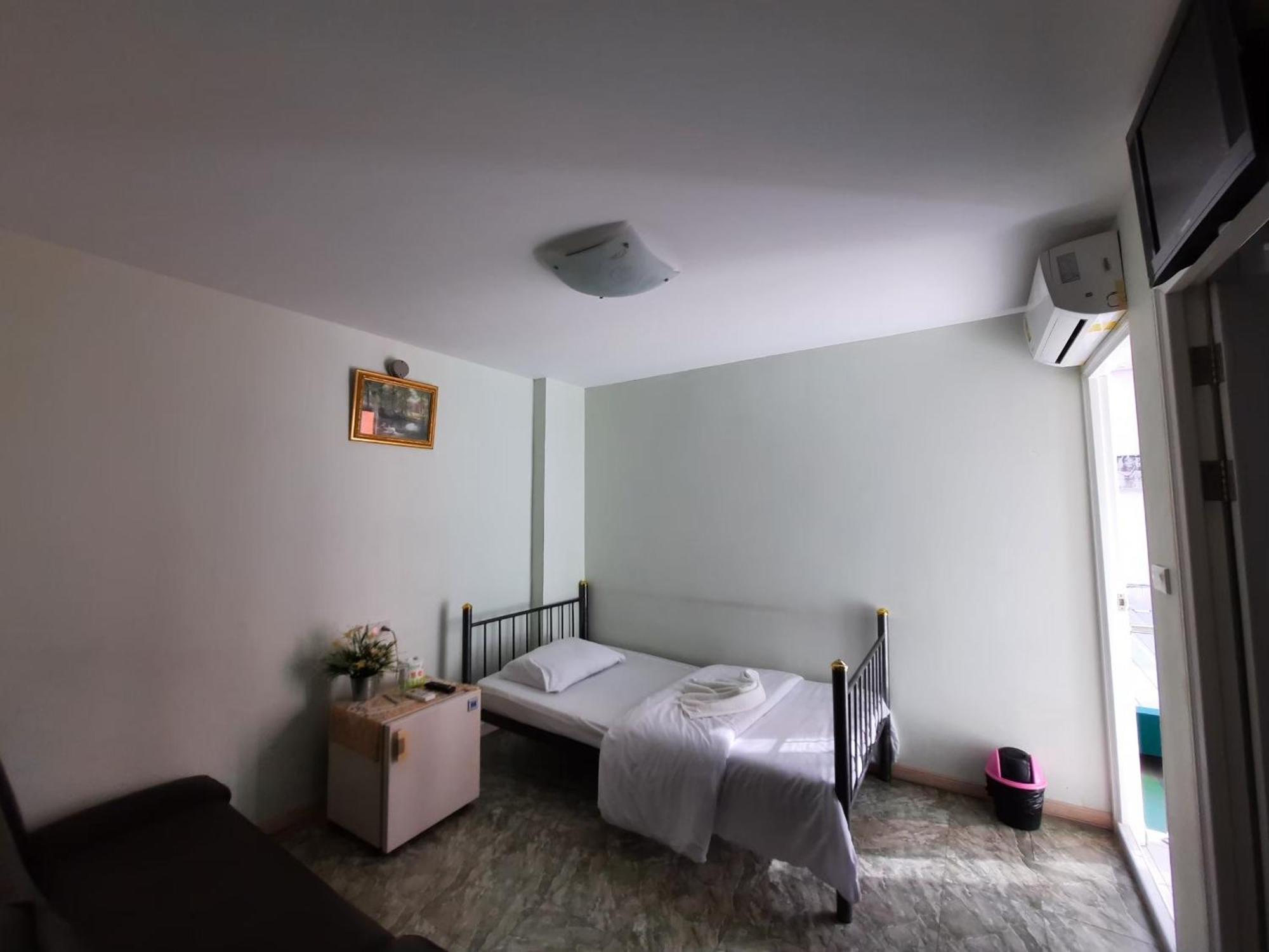 Hotel Sp Park Thaphra Bangkok Esterno foto